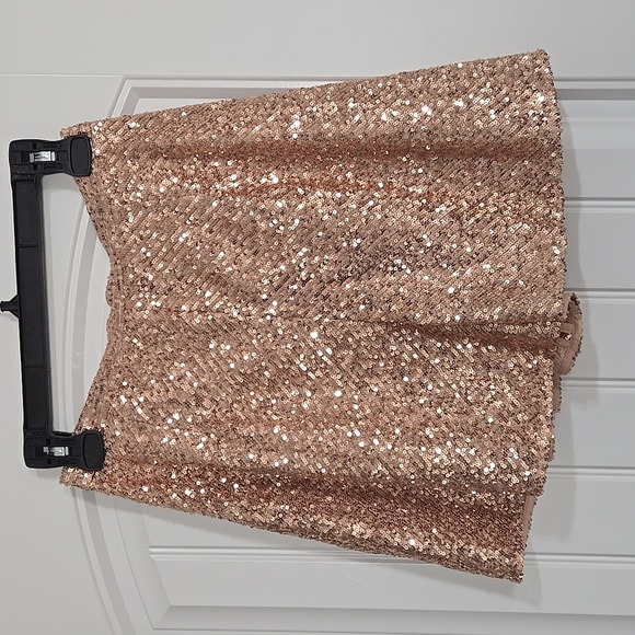 Maje Paillette sequin flounce shorts in rose gold Sz M NWT - Picture 10 of 12